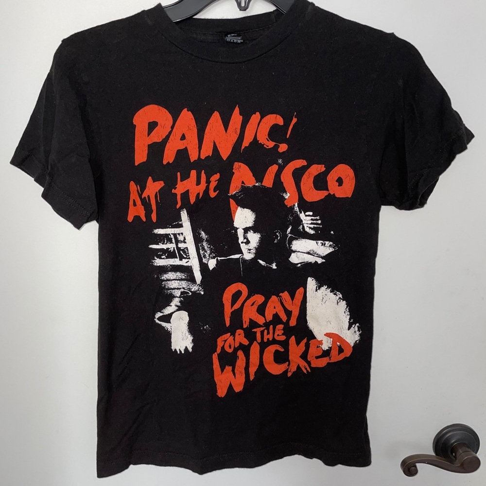 HOT TOPIC Panic! At The Disco: Pray For The Wicked